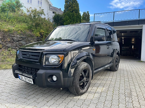 Honda Element 2 of 5