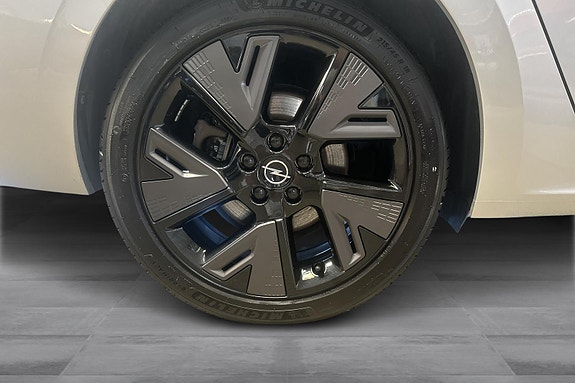 Opel Astra 24 of 24
