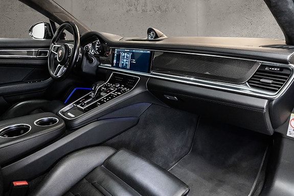 Porsche Panamera Turbo S 20 of 30