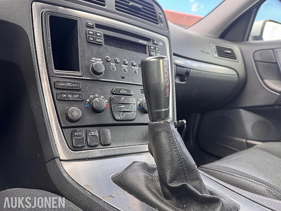 Volvo S60 3 of 5