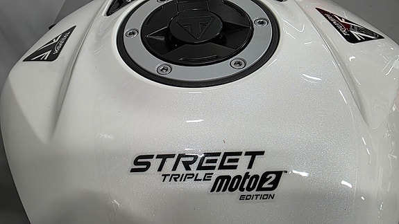 Triumph Street Triple Moto2 4 of 17