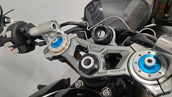 Triumph Street Triple Moto2 16 of 17