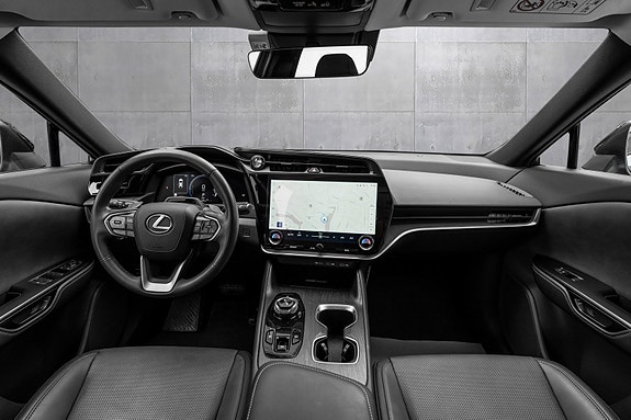 Lexus RZ450e 15 of 27