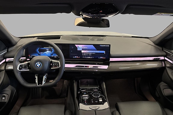 BMW i5 9 of 24