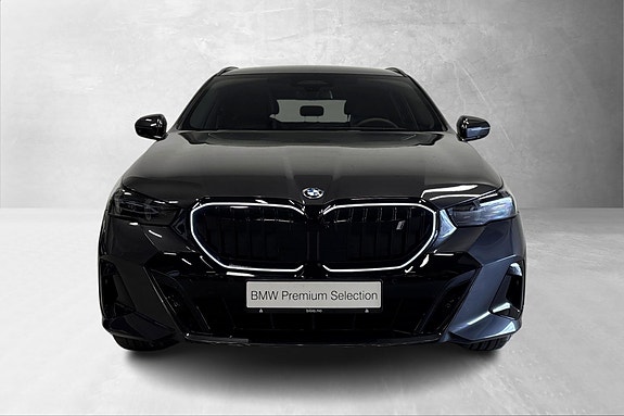 BMW i5 2 of 24