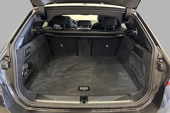 BMW i5 24 of 24