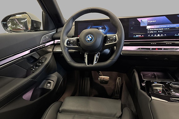 BMW i5 10 of 24