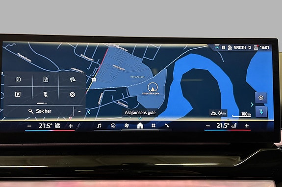 BMW i5 15 of 24