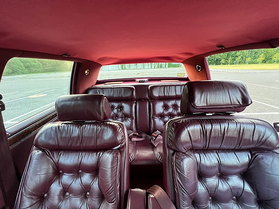 Chrysler New Yorker 8 of 14