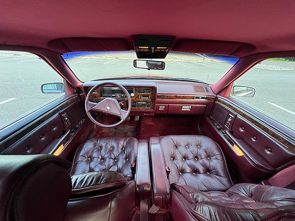 Chrysler New Yorker 11 of 14