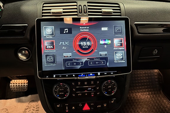 Mercedes-Benz R350 19 of 24