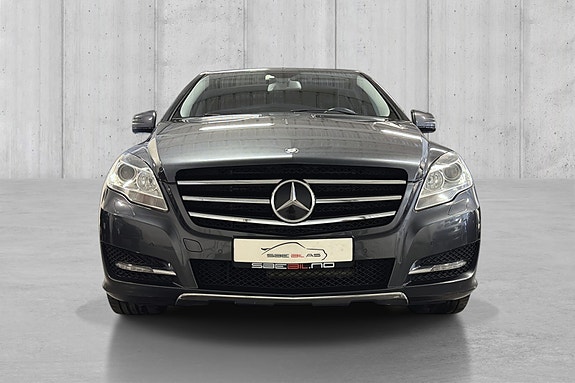 Mercedes-Benz R350 2 of 24
