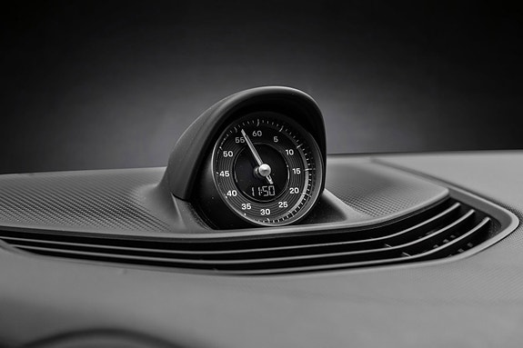 Porsche Taycan 25 of 30