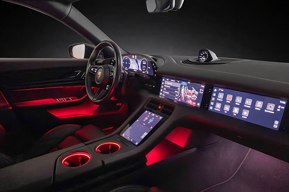 Porsche Taycan 11 of 30