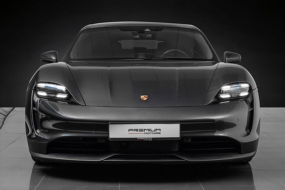Porsche Taycan 3 of 30