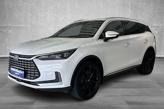 BYD Tang 3 of 5