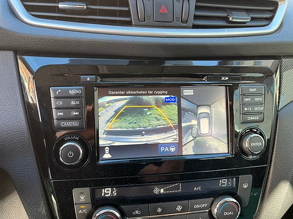 Nissan X-Trail 12 of 20