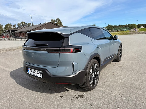 Polestar 3 6 of 26