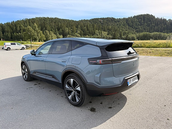 Polestar 3 4 of 26