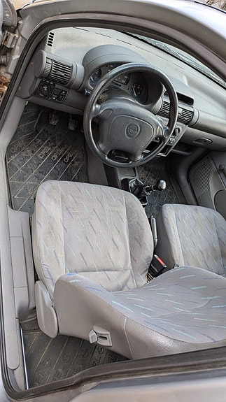 Opel Corsa 6 of 17
