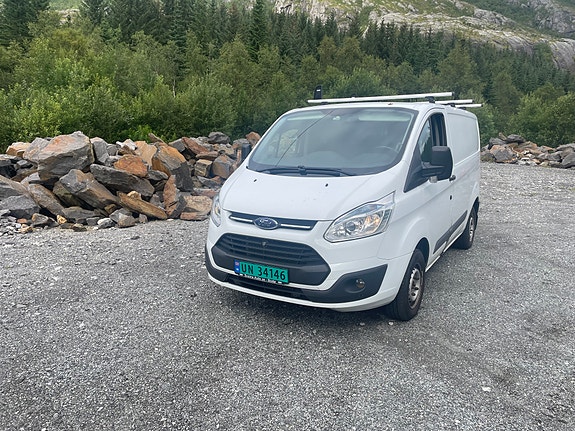 Ford Transit Custom 3 of 5