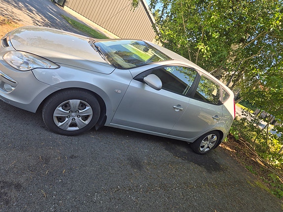Hyundai i30 2 of 6
