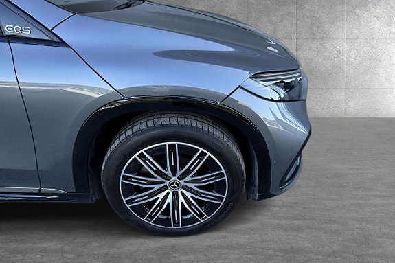 Mercedes-Benz EQS SUV 10 of 30