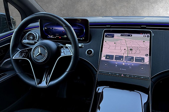 Mercedes-Benz EQS SUV 22 of 30