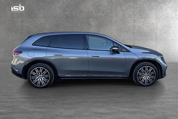 Mercedes-Benz EQS SUV 4 of 30
