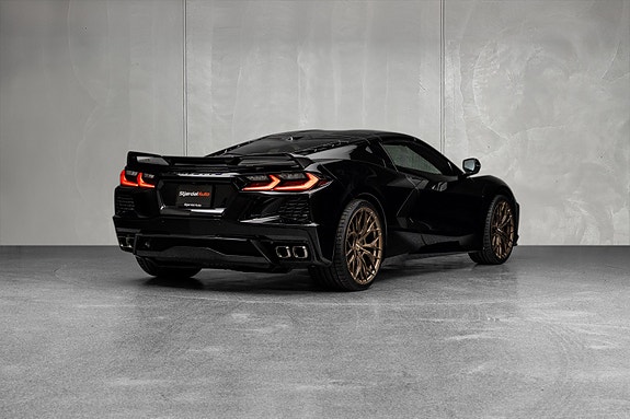Chevrolet Corvette 11 of 30