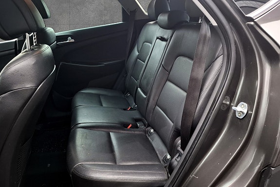 Hyundai Tucson 15 of 30