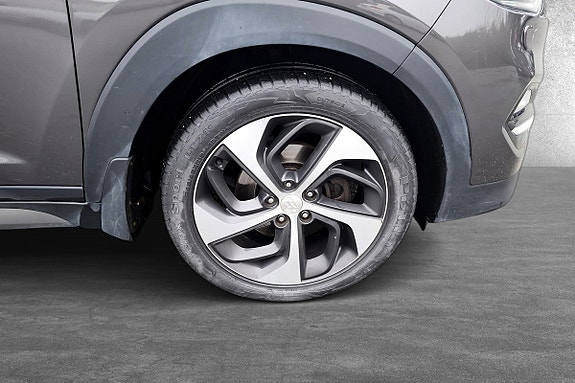 Hyundai Tucson 10 of 30