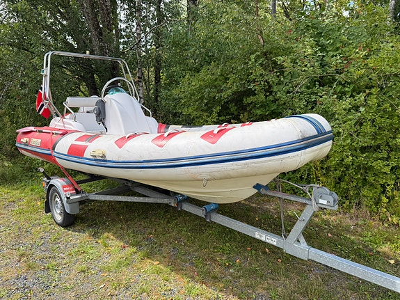 Rib ScanSea med 40 hk og Tiki henger 2 of 10
