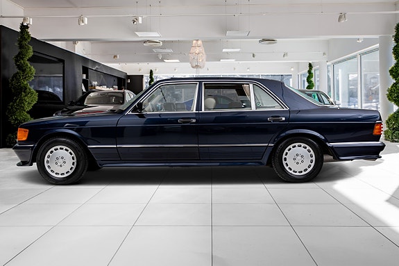 Mercedes-Benz 500 SEL 3 of 5