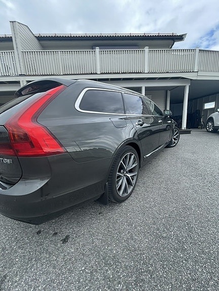 Volvo V90 10 of 14