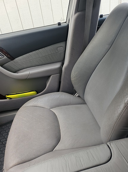 Mercedes-Benz S320 21 of 26