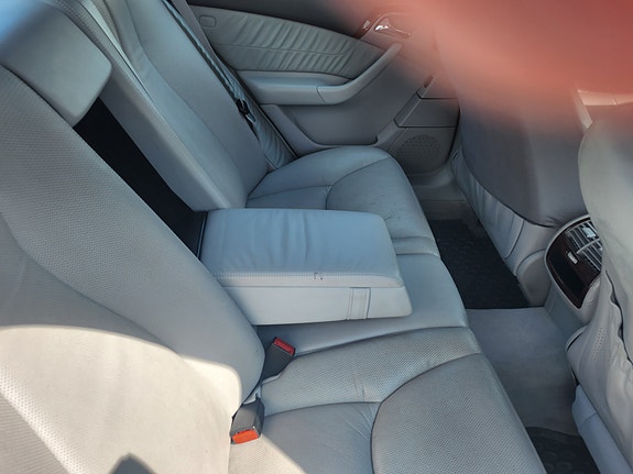 Mercedes-Benz S320 14 of 26