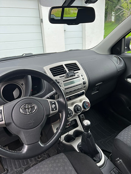 Toyota Urban Cruiser 9 of 10