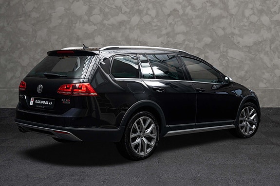 Volkswagen Golf Alltrack 7 of 30