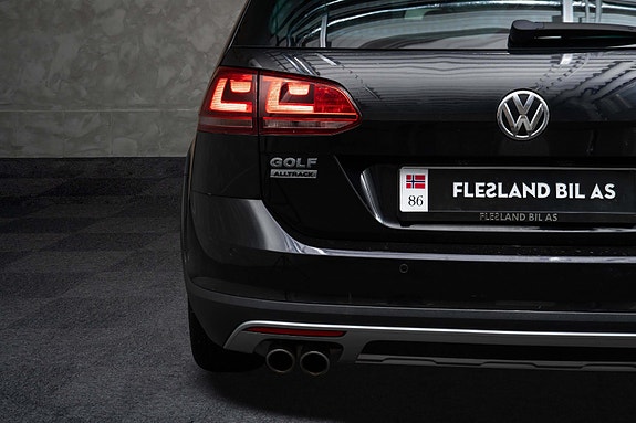 Volkswagen Golf Alltrack 10 of 30