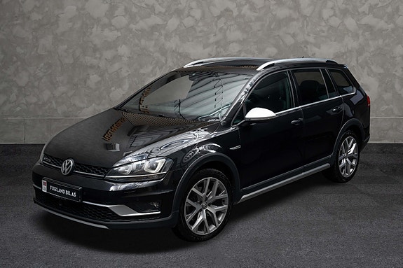 Volkswagen Golf Alltrack 2 of 5