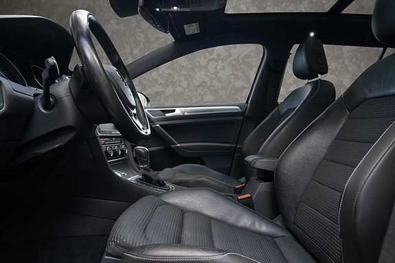 Volkswagen Golf Alltrack 25 of 30