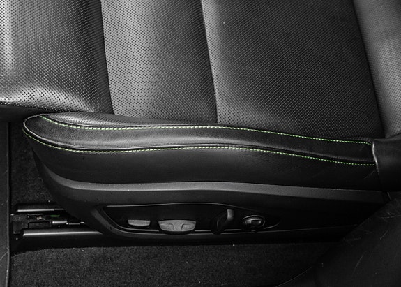 Porsche Taycan Cross Turismo 19 of 30