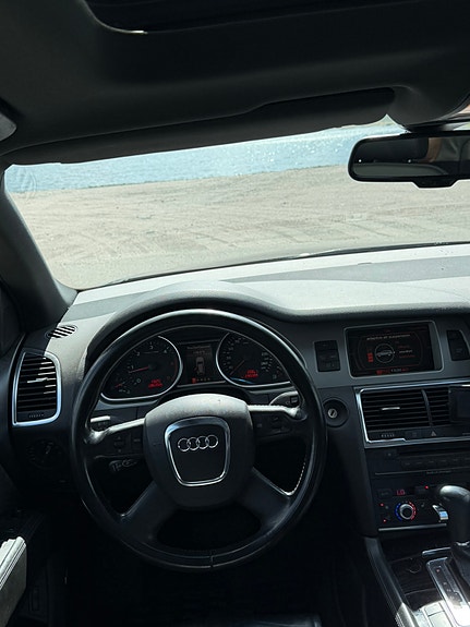 Audi Q7 5 of 5
