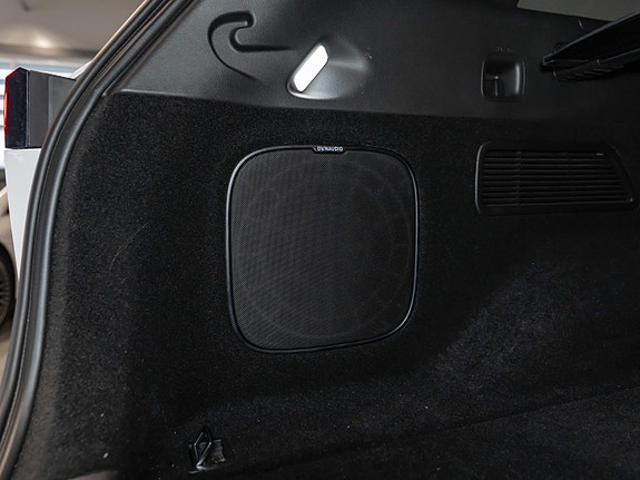 XPeng G9 22 of 30