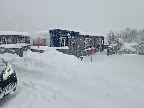 Dethleffs Camper 720 SK med spikertelt på fast plass på Skarsvatnet Camping / Oppdal 27 of 28