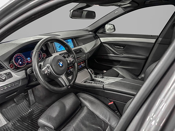 BMW 528i 12 of 30