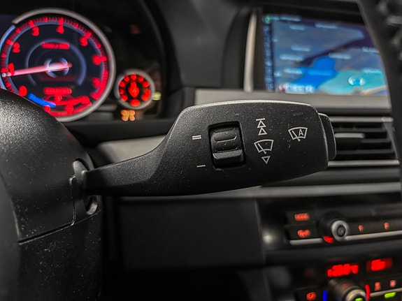 BMW 528i 22 of 30