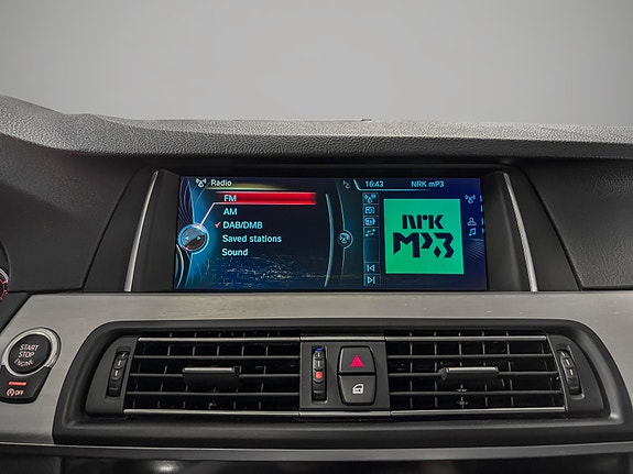 BMW 528i 27 of 30