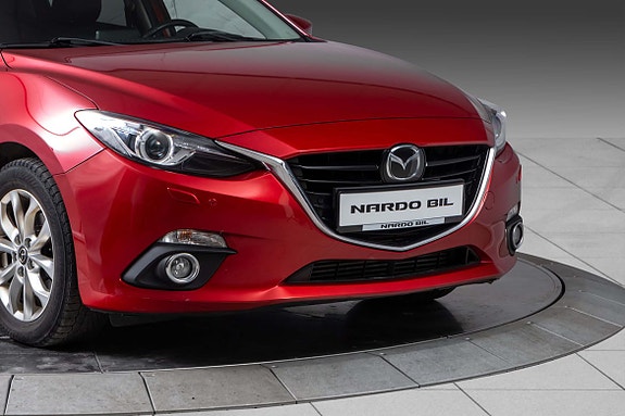 Mazda 3 2 of 5